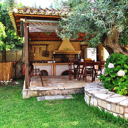 Villa Dimitra Nikiana Exterior photo