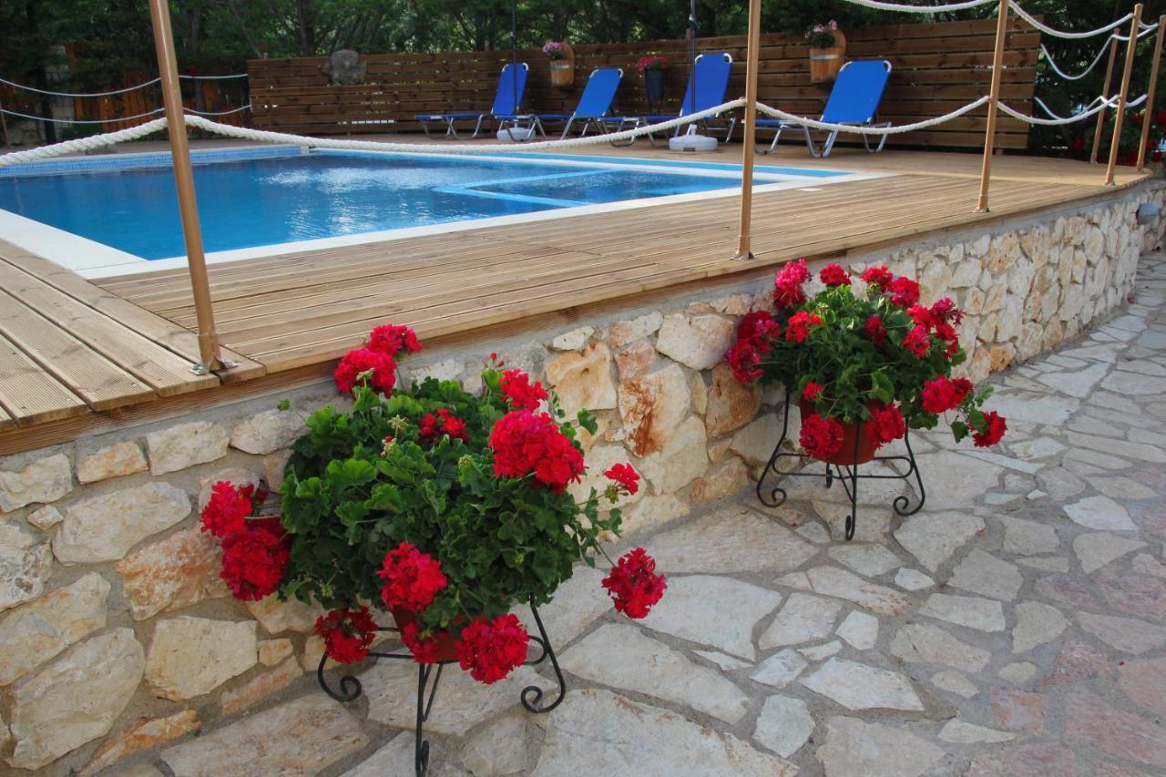Villa Dimitra Nikiana Exterior photo