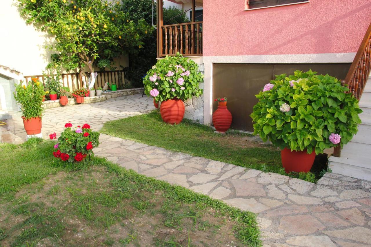 Villa Dimitra Nikiana Exterior photo